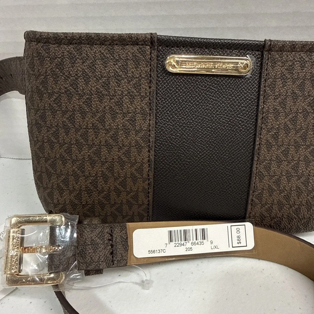 Michael Kors Women's Crossbody/Belt Bag. New With Tag. Belt is lg/xl NWT